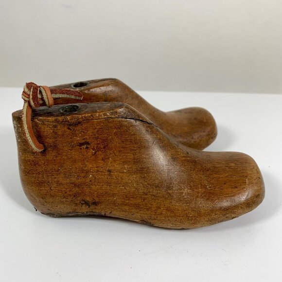 VTG Antique Toddler Wooden Shoe Last Pair, Leather Laces Metal Plates #4 - Picture 7 of 14
